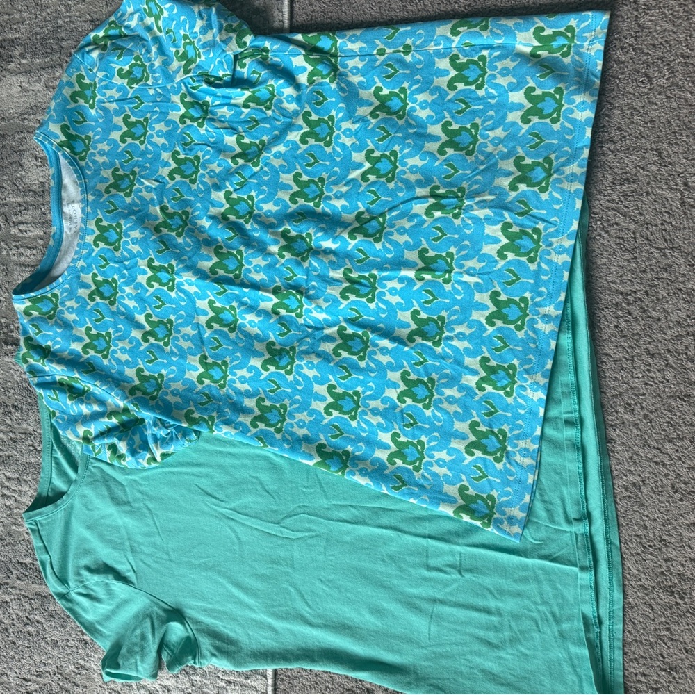 2 teal tunic tops. Size L/XL